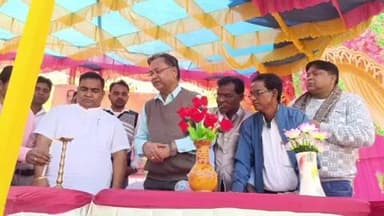 बोरियो: तेलो, चसगामा एवं बीरबल कांदर पंचायत में जनता दरबार का आयोजन, विधायक ने परिसंपत्तियां वितरित कीं