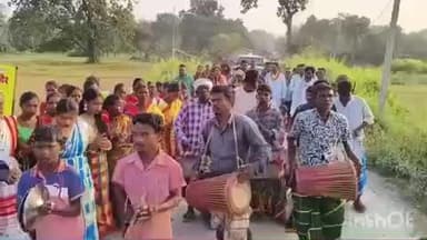 खरसावां: विधायक दशरथ गागराई ने दो महत्वपूर्ण सड़कों का शिलान्यास किया