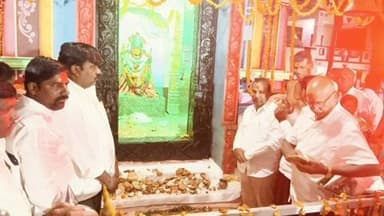 జహీరాబాద్: లక్ష్మీదేవి అమ్మవారిని దర్శించుకున్న ఎమ్మెల్యే మాణిక్ రావు