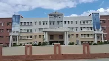 தென்காசி: மாவட்ட காவல்துறை கண்காணிப்பாளர் அலுவலகத்தில் குறைதீர்க்கும் நாள் கூட்டம் நடைபெற்றது