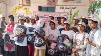 काशी चक: काशीचक के आंगनबाड़ी केंद्र में बेटी बचाओ, बेटी पढ़ाओ कार्यक्रम का आयोजन, बेटियों को किया गया प्रेरित