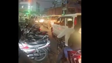 हथुआ: मीरगंज में जाम से बढ़ी परेशानी, समाजसेवी दिवाकर मिश्रा ने अधिकारियों को भेजा पत्र