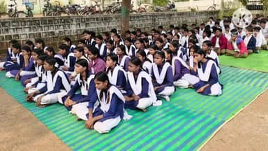 छिंदवाड़ा: शिकारपुर के शासकीय उच्चतर माध्यमिक विद्यालय में ऑपरेशन मुस्कान के तहत विद्यार्थियों को किया जागरूक