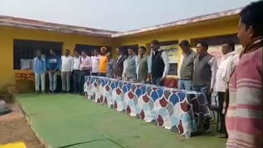 चौरई: सांख में राष्ट्रीय गीत वंदे मातरम के 150 साल पूरे होने पर सामूहिक गायन किया गया, जनप्रतिनिधि रहे मौजूद