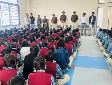 टिमरनी: करताना चौकी द्वारा सांदीपनी विद्यालय में जागरूकता कार्यक्रम आयोजित