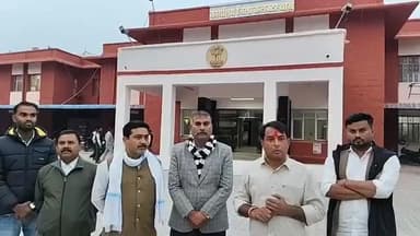 Follow... बारां में यूरिया खाद की किल्लत को लेकर Naresh Meena धरने पर, खाद को लेकर परेशान है किसान
#NareshMeena