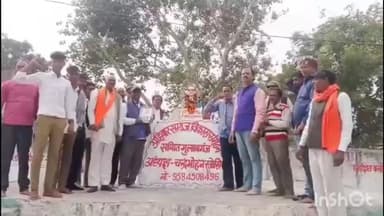 गुलाबगंज: संविधान दिवस पर गुलाबगंज में संत शिरोमणि रविदास समाज ने बाबा साहब को किया याद, दिलाई शपथ