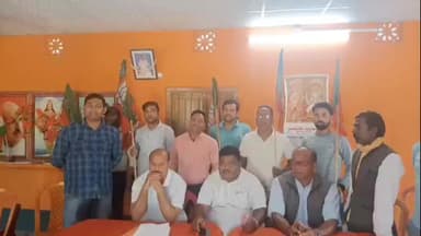 হলদিবাড়ি: চ্যাংড়াবান্ধায় অনিশ্চয়তার মুখে শুভেন্দু অধিকারীর পদযাত্রা, পুলিশের বিরুদ্ধে অসহযোগিতার অভিযোগ তুলে হাইকোর্টের দারস্থ BJP