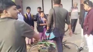 धमतरी: रुद्री रोड में स्कूली बच्चों को ले जा रहा ई-रिक्शा पलटा, 4 मासूम बच्चे हुए घायल