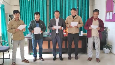 নবেম্বর ২৬ তা, পি.আই.বি. ইম্ফালনা প্রিএম্বলদা য়াওরিবা "ঐখোয়, ভারতকী প্রজাশিং" হায়বা অৱাংবা ৱাখল্লোনশিংবু অমুক হন্না নীংশিংবগা লোইননা সংবিধান নুমিৎ পাংথোকখি।
#SamvidhanDiwas #ConstitutionDay