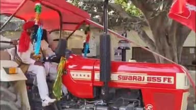 छाता: छाता क्षेत्र में बंद पड़ी चीनी मिल को चालू करने के लिए किसानों ने निकाली ट्रैक्टर रैली