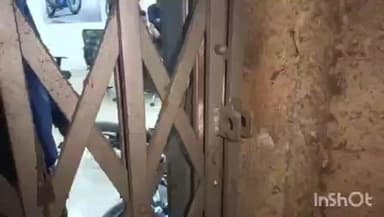 ডোমজুড়: হাওড়া ডোমজুড়ের শলপে একটি বাইকের শোরুমে চুরি