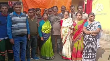 রঘুনাথপুর ২: সিনেমার কাহিনীকে হার মানিয়ে SIRএর দৌলতে ৩৭বছর পর গোবরান্দা গ্রামের বাড়ি ফিরলেন নিখোঁজ দাদা,খুশির হাওয়া পরিবারে