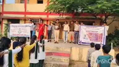 कुक्षी: कापसी के पीएम श्री एकीकृत हाई स्कूल में छात्राओं को अपराधों से बचने के उपाय बताए गए