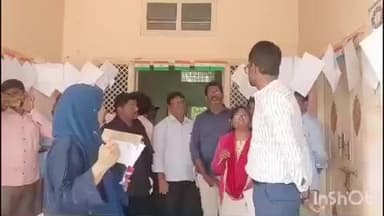 వనపర్తి: నామినేషన్ల స్వీకరణలు ఎలాంటి పొరపాట్లు జరగకుండా చూడాలన్న వనపర్తి జిల్లా కలెక్టర్ ఆదర్శ సురభి