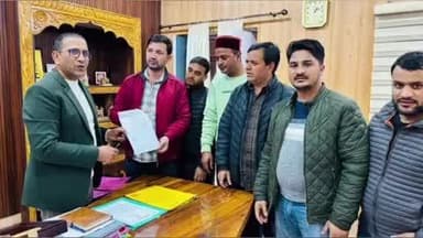 संकरी: सांकरी क्षेत्र के काश्तकारों ने पिछले चार वर्षों से प्रधानमंत्री फसल बीमा योजना का लाभ न मिलने पर नाराजगी व्यक्त की