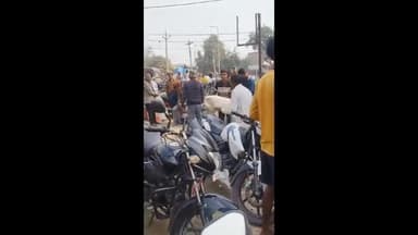 मंझनपुर: मंझनपुर में गैस सिलेंडर की किल्लत, लोगों ने बताया- सुबह से शाम तक एजेंसी में लगानी पड़ती है लाइन, हो रही ओवरराइटिंग