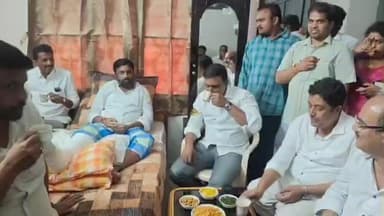 వైఎస్ఆర్సిపి రాష్ట్ర యువజన విభాగం ప్రధాన కార్యదర్శి ను పరామర్శించిన.
ఎంపీ మిథున్ రెడ్డి,