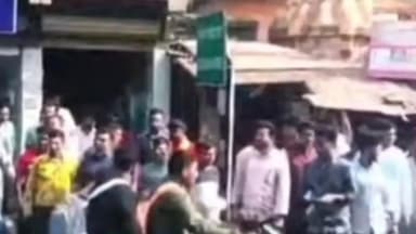 ডায়মন্ডহারবার ২: সরিষা এলাকায় সুকান্ত মজুমদারের গাড়ি আটকে গো ব্যাক স্লোগান বিজেপি কর্মী সমর্থকদের