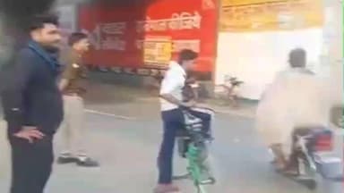 रामपुर मनिहारन: मल्हीपुर क्षेत्र में ढमोला नदी किनारे गोवंशीय अवशेष मिलने से बजरंग दल कार्यकर्ताओं में आक्रोश, प्रदर्शन किया