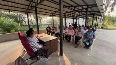 મહુધા: મહિ સિંચાઇ મહુધા ખાતે ખુમારવાડ વિશાખા નહેરના નવીનીકરણ અર્થે મીટીંગ નું આયોજન કરાયું