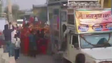 चिड़ावा: अडूका में मां दुर्गा की मूर्ति स्थापना, कलश यात्रा के साथ हुआ भव्य धार्मिक आयोजन