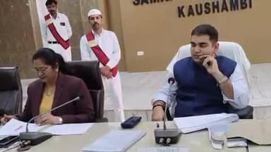 मंझनपुर: मंझनपुर में जिले के सभी अधिशाषी अधिकारियों के साथ निकाय कार्यों की समीक्षा बैठक में अधिकारियों पर जताई नाराजगी