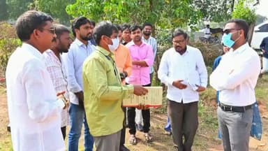 ఇబ్రహీంపట్నం: వరి ధాన్యం కొనుగోళ్ళను నిర్వాహకులు త్వరితగతిన పూర్తి చేయాలి : జిల్లా కలెక్టర్ బి. సత్యప్రసాద్