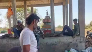 पिड़ावा: पिड़ावा में मंदिर निर्माण वाली जगह से अतिक्रमण हटाने की मांग को लेकर ग्रामीणों ने एसडीएम को सौंपा ज्ञापन