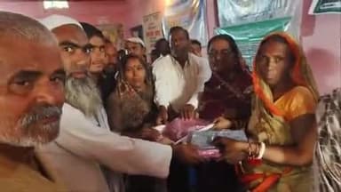 ठाकुरगंगटी: ठाकुर गंगटी प्रखंड के मानिकपुर और दिग्घी पंचायत सचिवालय में गुरुवार को 'सरकार आपके द्वार' शिविर लगा