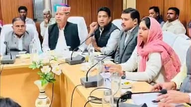 तारानगर: जिला परिषद की बैठक में तारानगर प्रधान संजय कस्वा ने भूमिगत जल स्तर बढ़ाने के लिए रिचार्ज स्ट्रक्चर बनाने की रखी मांग