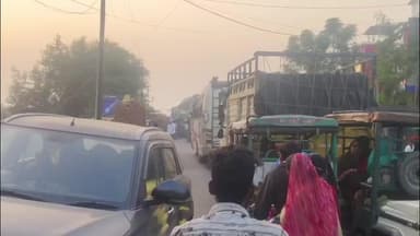 कैलारस: नेशनल हाईवे 552 पर न्यू रेलवे स्टेशन से तिकोनिया पार्क तक घंटों लगा जाम