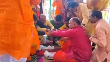 भवानीपुर: भवानीपुर में श्रीविष्णु महायज्ञ एवं श्रीमद्भागवत कथा में बह रही भक्ति की बयार