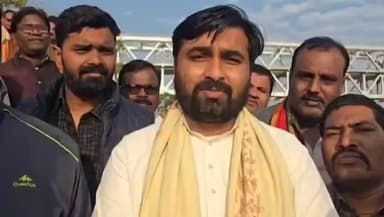 परबत्ता: परबत्ता विधायक बाबूलाल शौर्य, पूर्व प्रखंड प्रमुख नरेश प्रसाद बादल के अंतिम संस्कार में हुए शामिल, जताया शोक