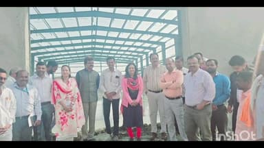 देवणी: बोंबळीतील कडधान्य व गळीत धान्य प्रक्रिया प्रकल्पांतर्गत उभारण्यात येत असलेल्या गोदामबांधकामाची मान्यवरांनी केली पाहणी