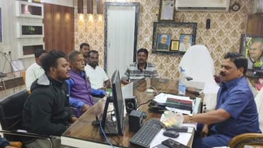 ଧରାକୋଟ: ମୁଖ୍ୟମନ୍ତ୍ରୀ ବସ୍ ସେବା ସମ୍ପ୍ରସାରଣ ନେଇ ଧରାକୋଟ ବ୍ଲକ କାର୍ଯ୍ୟାଳୟ ଠାରେ ବୈଠକ ଅନୁଷ୍ଠିତ