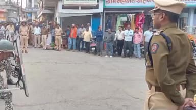 नरखेड: नरखेड हद्दीत पोलीस अधीक्षक आणि अप्पर पोलीस अधीक्षक यांच्या उपस्थित करण्यात आला भव्य रूट मार्च