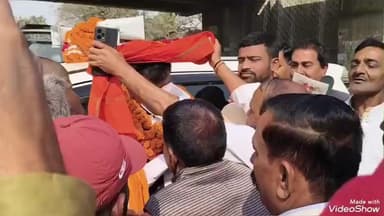 दावथ: मलियाबाग चौक पर मंत्री जामा खान का कार्यकर्ताओं ने किया स्वागत, मंत्री ने मीडियाकर्मियों से की बात