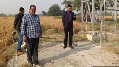 हुसैनाबाद: जल-मिनार योजना में भारी लापरवाही, एसडीओ ओमप्रकाश गुप्ता का छापा, मुखिया और संवेदक को फटकार, अधूरे काम पर चेतावनी