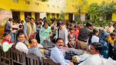 गंगधार: चौमहला में समाजसेवी की पुण्य स्मृति में परिवार ने सैकड़ों बच्चों को ऊनी स्वेटर वितरित किए