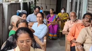 കുന്നത്തുനാട്: പെരുമ്പാവൂർ അർബൻ സഹകരണ ബാങ്കിന് മുന്നിൽ നിക്ഷേപകർ അനിശ്ചിതകാല സമരം ആരംഭിച്ചു