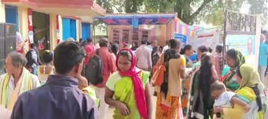 पाकरटांड: सिकरियाटांड पंचायत भवन के पास पंचायत स्तरीय सेवा का अधिकार सप्ताह के तहत शिविर लगाया गया