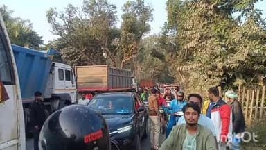 पोड़ैयाहाट: गोड्डा-पोड़ैयाहाट मार्ग पर सरकंडा से मुरलीडीह तक भीषण जाम, राहगीर परेशान