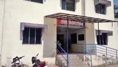 હાંસોટ: હાંસોટ તાલુકાના બોલાવ ગામ પાસે બાઈક સ્લીપ થતા અકસ્માત સર્જાયો હતો