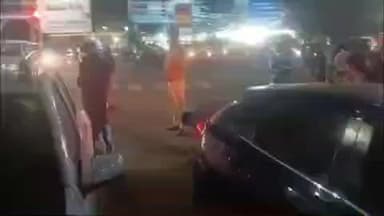 छिंदवाड़ा नगर: फव्वारा चौक और जेल तिराहा पर पुलिस ने नियम विरुद्ध वाहन चलाने वालों के खिलाफ की चालानी कार्रवाई