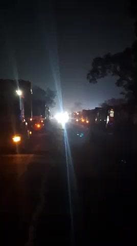 बड़वारा: मझगवां पंचवटी ढाबा के पास एनएच 43 पर खड़े वाहन दुर्घटना को दे रहे हैं न्यौता