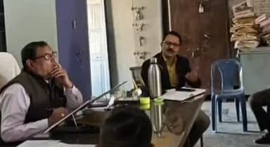 रूपवास: रूपवास के सरकारी विद्यालय में सीबीईओ ने निजी शिक्षण संस्थानों के प्रधानों की बैठक ली