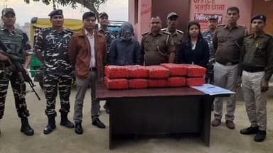 सोनबरसा: एसएसबी और पुलिस की संयुक्त कार्रवाई, 50 किलो गांजा ज़ब्त, ऑटो चालक गिरफ्तार