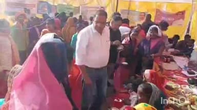 भंडरिया: भंडरिया प्रखंड के फकीराडीह पंचायत के पाट गांव में ‘आपकी योजना, आपकी सरकार आपके द्वार’ कार्यक्रम के तहत शिविर लगा