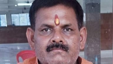 रंगरा चौक: यातायात पुलिस की सक्रियता और लाइसेंस जांच से सड़क दुर्घटनाओं में आ सकती है कमी